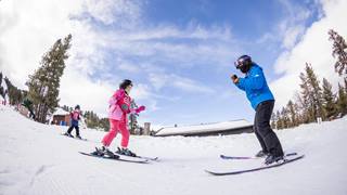 Kids in a ski lesson